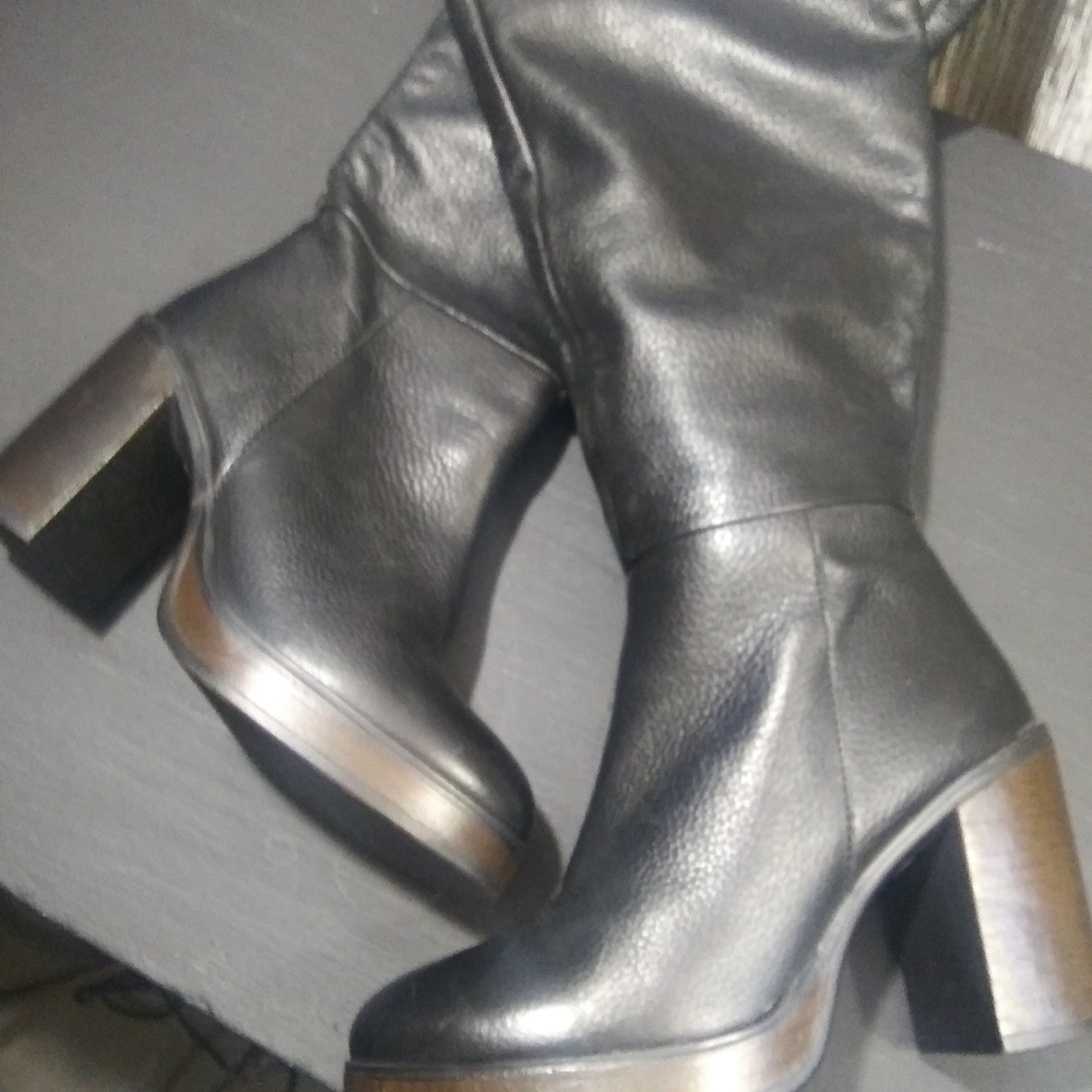 Ekonika tall black leather boots